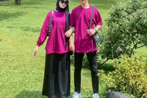 6 Rekomendasi Jilbab yang Cocok dengan Baju Warna Magenta