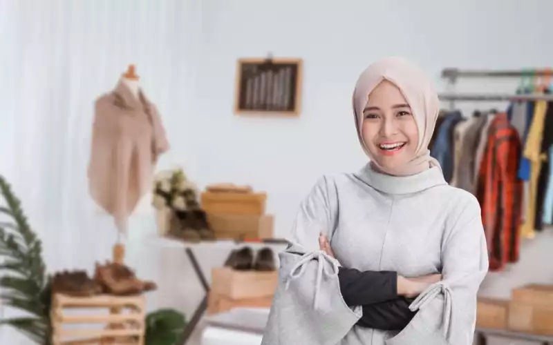 Inilah 12 Baju Muslim Casual Trendy yang Cocok dengan Celana Jeans